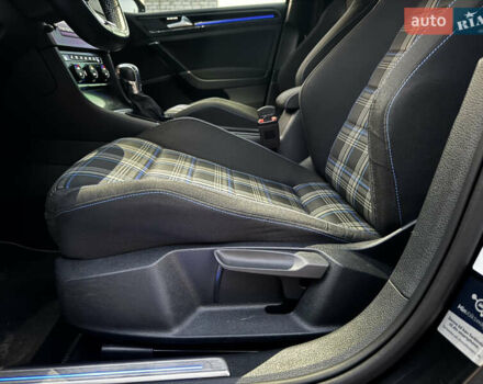 Серый Фольксваген Гольф, объемом двигателя 1.4 л и пробегом 228 тыс. км за 13750 $, фото 21 на Automoto.ua