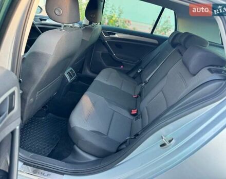 Серый Фольксваген Гольф, объемом двигателя 1.6 л и пробегом 262 тыс. км за 11300 $, фото 29 на Automoto.ua