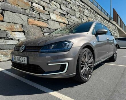 Серый Фольксваген Гольф, объемом двигателя 0 л и пробегом 100 тыс. км за 9200 $, фото 1 на Automoto.ua