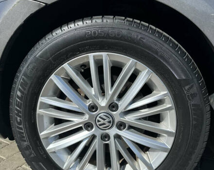 Серый Фольксваген Гольф, объемом двигателя 1.6 л и пробегом 288 тыс. км за 12200 $, фото 11 на Automoto.ua