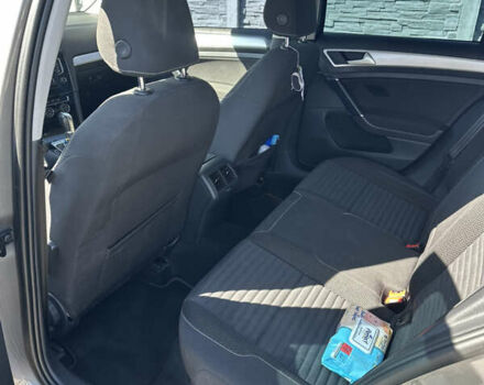 Серый Фольксваген Гольф, объемом двигателя 1.6 л и пробегом 288 тыс. км за 12200 $, фото 13 на Automoto.ua