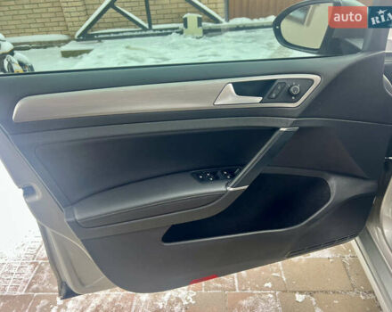 Серый Фольксваген Гольф, объемом двигателя 2 л и пробегом 209 тыс. км за 13333 $, фото 23 на Automoto.ua