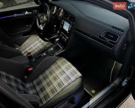 Серый Фольксваген Гольф, объемом двигателя 1.4 л и пробегом 228 тыс. км за 13750 $, фото 45 на Automoto.ua