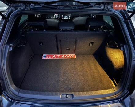 Серый Фольксваген Гольф, объемом двигателя 1.4 л и пробегом 228 тыс. км за 13750 $, фото 37 на Automoto.ua