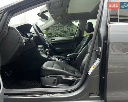 Сірий Фольксваген Гольф, об'ємом двигуна 1.8 л та пробігом 136 тис. км за 12500 $, фото 28 на Automoto.ua