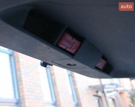 Серый Фольксваген Гольф, объемом двигателя 1.6 л и пробегом 282 тыс. км за 10000 $, фото 33 на Automoto.ua