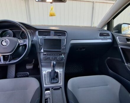 Серый Фольксваген Гольф, объемом двигателя 0 л и пробегом 166 тыс. км за 7400 $, фото 2 на Automoto.ua