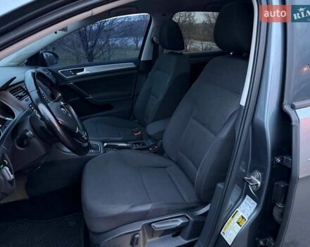 Серый Фольксваген Гольф, объемом двигателя 1.78 л и пробегом 217 тыс. км за 10000 $, фото 27 на Automoto.ua