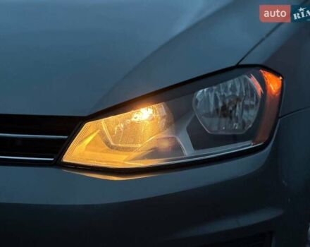 Серый Фольксваген Гольф, объемом двигателя 1.78 л и пробегом 217 тыс. км за 10000 $, фото 5 на Automoto.ua