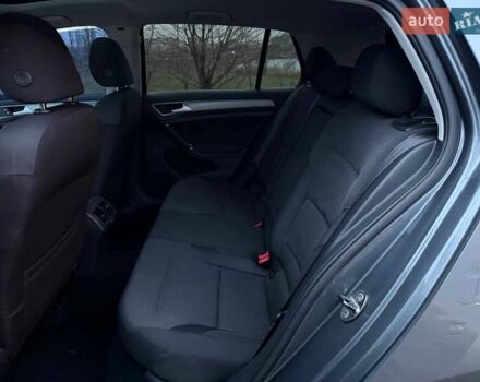 Серый Фольксваген Гольф, объемом двигателя 1.78 л и пробегом 217 тыс. км за 10000 $, фото 28 на Automoto.ua