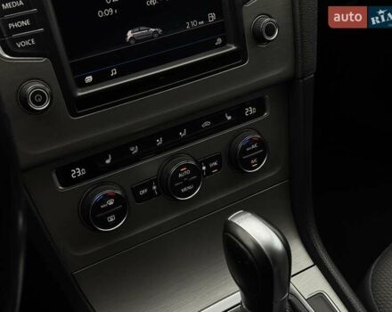 Серый Фольксваген Гольф, объемом двигателя 1.4 л и пробегом 104 тыс. км за 14990 $, фото 38 на Automoto.ua