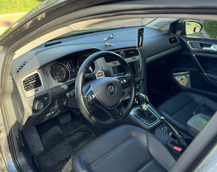 Серый Фольксваген Гольф, объемом двигателя 1.8 л и пробегом 149 тыс. км за 11900 $, фото 9 на Automoto.ua