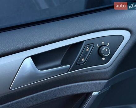 Серый Фольксваген Гольф, объемом двигателя 1.78 л и пробегом 217 тыс. км за 10000 $, фото 30 на Automoto.ua