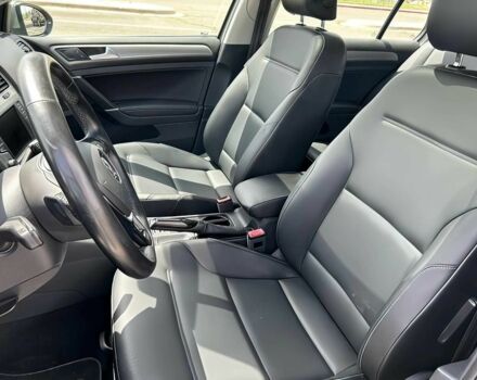 Серый Фольксваген Гольф, объемом двигателя 1.8 л и пробегом 80 тыс. км за 6500 $, фото 8 на Automoto.ua