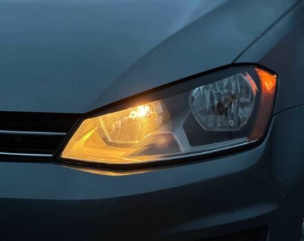 Сірий Фольксваген Гольф, об'ємом двигуна 1.8 л та пробігом 2 тис. км за 10000 $, фото 3 на Automoto.ua