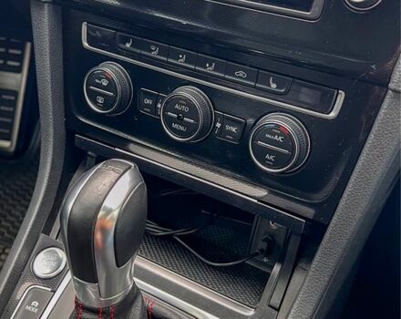 Серый Фольксваген Гольф, объемом двигателя 2 л и пробегом 120 тыс. км за 15999 $, фото 2 на Automoto.ua