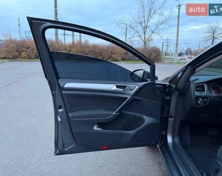 Серый Фольксваген Гольф, объемом двигателя 1.78 л и пробегом 217 тыс. км за 10000 $, фото 29 на Automoto.ua