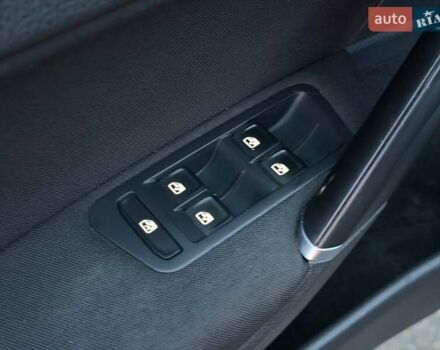 Серый Фольксваген Гольф, объемом двигателя 1.78 л и пробегом 217 тыс. км за 10000 $, фото 31 на Automoto.ua