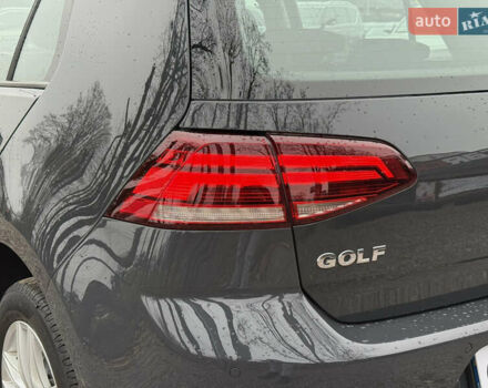 Серый Фольксваген Гольф, объемом двигателя 1.6 л и пробегом 234 тыс. км за 12300 $, фото 10 на Automoto.ua