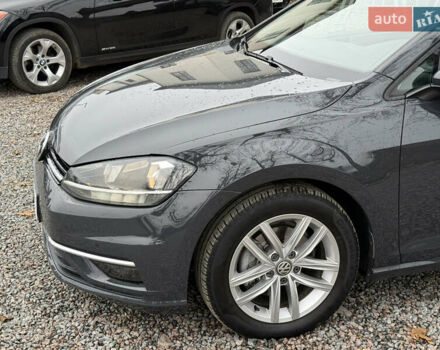 Серый Фольксваген Гольф, объемом двигателя 1.6 л и пробегом 234 тыс. км за 12300 $, фото 4 на Automoto.ua