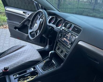 Фольксваген Гольф 2017 в Хмельницком на Automoto.ua Серый Фольксваген Гольф, объемом двигателя 1 л и пробегом 250 тыс. км за 12500 $, фото 4 на Automoto.ua