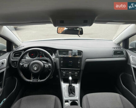 Серый Фольксваген Гольф, объемом двигателя 1.4 л и пробегом 174 тыс. км за 12800 $, фото 8 на Automoto.ua