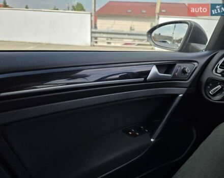 Фольксваген Гольф 2017 у Мукачеве на Automoto.ua Сірий Фольксваген Гольф, об'ємом двигуна 1.4 л та пробігом 189 тис. км за 17900 $, фото 6 на Automoto.ua
