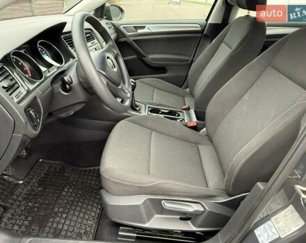 Серый Фольксваген Гольф, объемом двигателя 1 л и пробегом 230 тыс. км за 11300 $, фото 29 на Automoto.ua