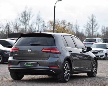 Серый Фольксваген Гольф, объемом двигателя 0 л и пробегом 141 тыс. км за 13200 $, фото 1 на Automoto.ua