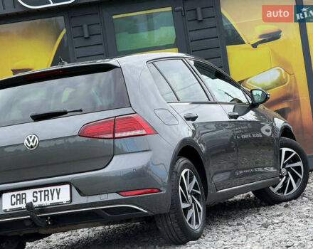 Серый Фольксваген Гольф, объемом двигателя 1.6 л и пробегом 234 тыс. км за 15900 $, фото 30 на Automoto.ua