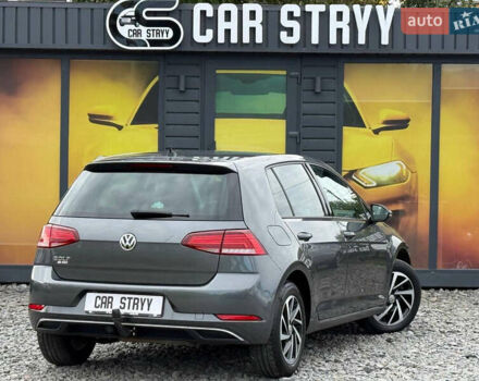 Серый Фольксваген Гольф, объемом двигателя 1.6 л и пробегом 234 тыс. км за 15900 $, фото 5 на Automoto.ua