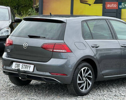 Серый Фольксваген Гольф, объемом двигателя 1.6 л и пробегом 234 тыс. км за 15300 $, фото 26 на Automoto.ua