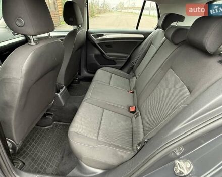 Серый Фольксваген Гольф, объемом двигателя 1 л и пробегом 230 тыс. км за 11300 $, фото 38 на Automoto.ua