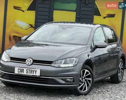 Серый Фольксваген Гольф, объемом двигателя 1.6 л и пробегом 234 тыс. км за 15900 $, фото 14 на Automoto.ua