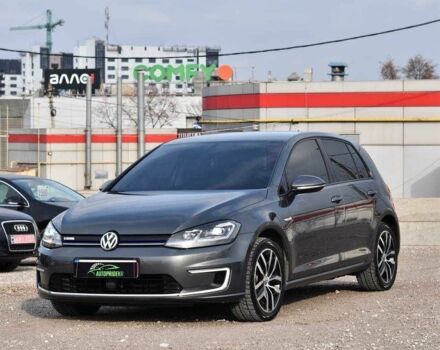 Серый Фольксваген Гольф, объемом двигателя 0 л и пробегом 141 тыс. км за 13200 $, фото 6 на Automoto.ua