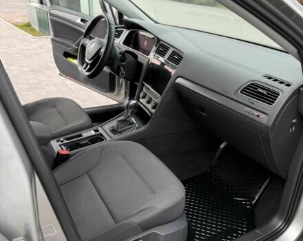 Серый Фольксваген Гольф, объемом двигателя 0 л и пробегом 101 тыс. км за 11000 $, фото 12 на Automoto.ua