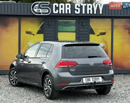 Серый Фольксваген Гольф, объемом двигателя 1.6 л и пробегом 234 тыс. км за 15300 $, фото 2 на Automoto.ua