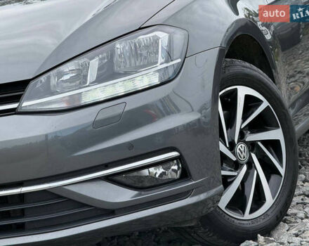 Серый Фольксваген Гольф, объемом двигателя 1.6 л и пробегом 234 тыс. км за 15900 $, фото 24 на Automoto.ua