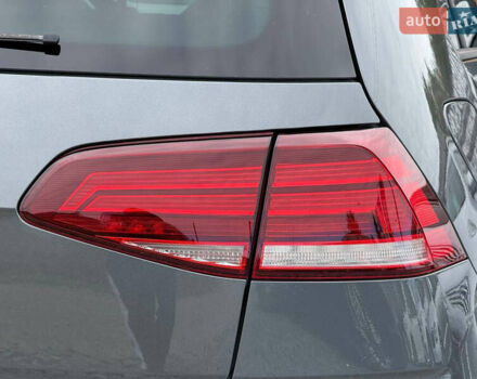 Серый Фольксваген Гольф, объемом двигателя 1.6 л и пробегом 234 тыс. км за 15300 $, фото 28 на Automoto.ua