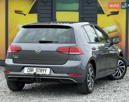 Серый Фольксваген Гольф, объемом двигателя 1.6 л и пробегом 234 тыс. км за 15900 $, фото 6 на Automoto.ua