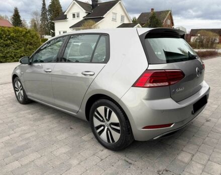 Серый Фольксваген Гольф, объемом двигателя 0 л и пробегом 101 тыс. км за 11000 $, фото 5 на Automoto.ua