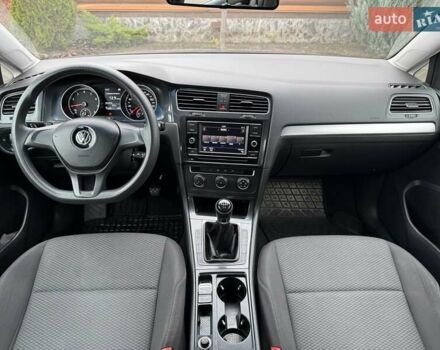 Серый Фольксваген Гольф, объемом двигателя 1 л и пробегом 230 тыс. км за 11300 $, фото 46 на Automoto.ua