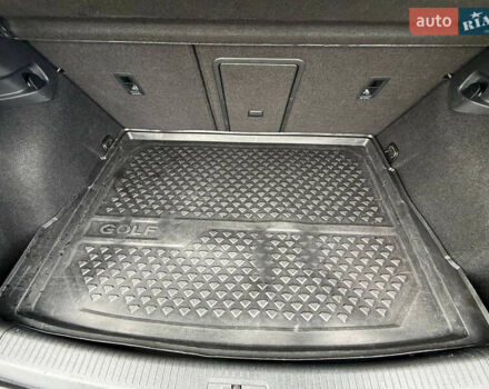 Серый Фольксваген Гольф, объемом двигателя 1.6 л и пробегом 234 тыс. км за 15300 $, фото 45 на Automoto.ua