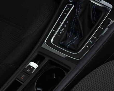 Серый Фольксваген Гольф, объемом двигателя 0 л и пробегом 141 тыс. км за 13200 $, фото 21 на Automoto.ua