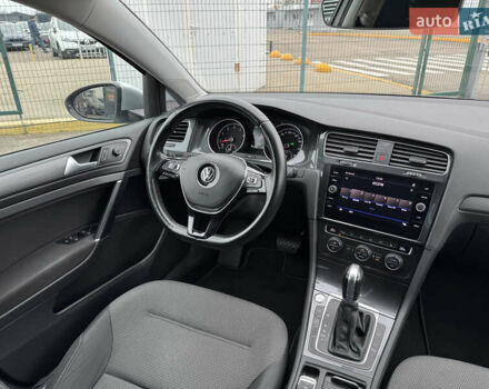 Серый Фольксваген Гольф, объемом двигателя 1.4 л и пробегом 204 тыс. км за 16990 $, фото 30 на Automoto.ua