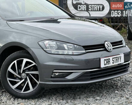 Серый Фольксваген Гольф, объемом двигателя 1.6 л и пробегом 234 тыс. км за 15900 $, фото 10 на Automoto.ua