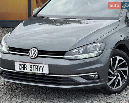 Серый Фольксваген Гольф, объемом двигателя 1.6 л и пробегом 234 тыс. км за 15900 $, фото 25 на Automoto.ua
