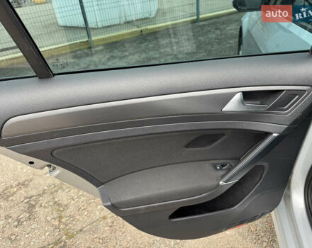 Серый Фольксваген Гольф, объемом двигателя 1.4 л и пробегом 204 тыс. км за 16990 $, фото 26 на Automoto.ua