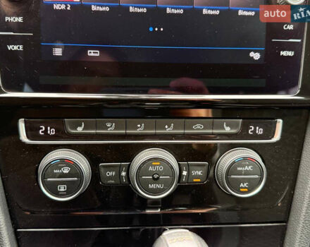 Серый Фольксваген Гольф, объемом двигателя 1.6 л и пробегом 234 тыс. км за 15300 $, фото 55 на Automoto.ua