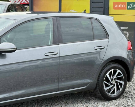 Серый Фольксваген Гольф, объемом двигателя 1.6 л и пробегом 234 тыс. км за 15900 $, фото 22 на Automoto.ua